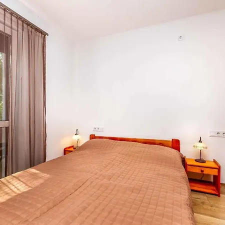 In 45325 Balatonmáriafürdő