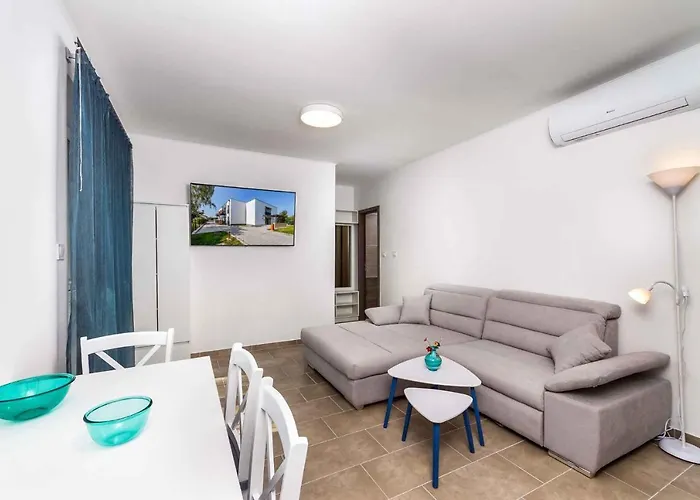 In 45325 Balatonmariafurdo