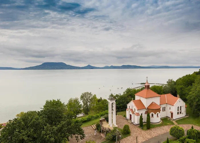 In 45325 Apartment Balatonmariafurdo